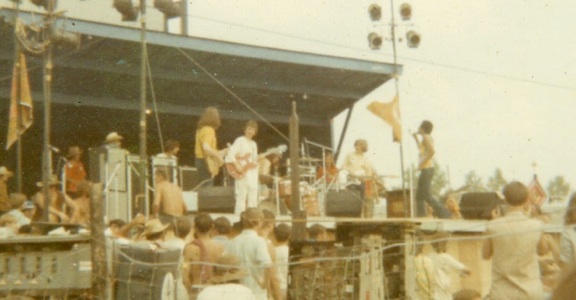 shapeimage_4_link_11